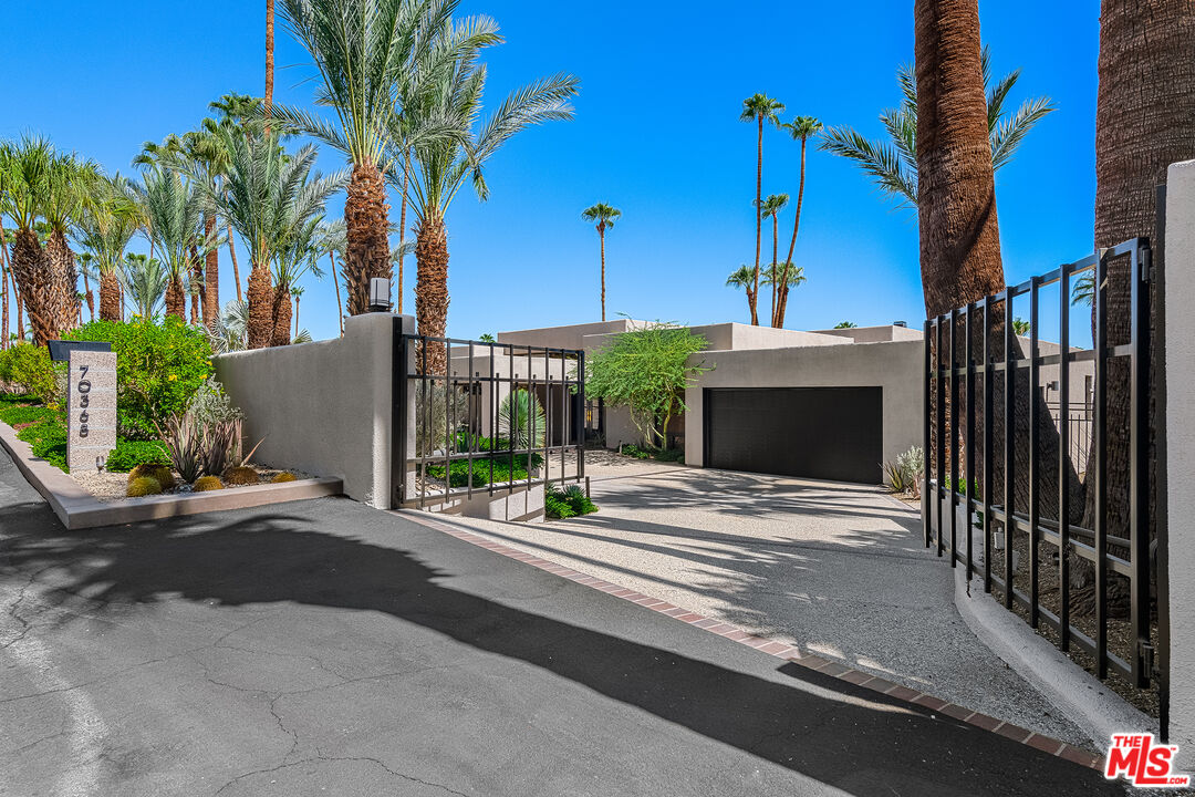 70368 Calico Road Rancho Mirage, CA 92270 - Photo 3 of 43 Gallery Image 3