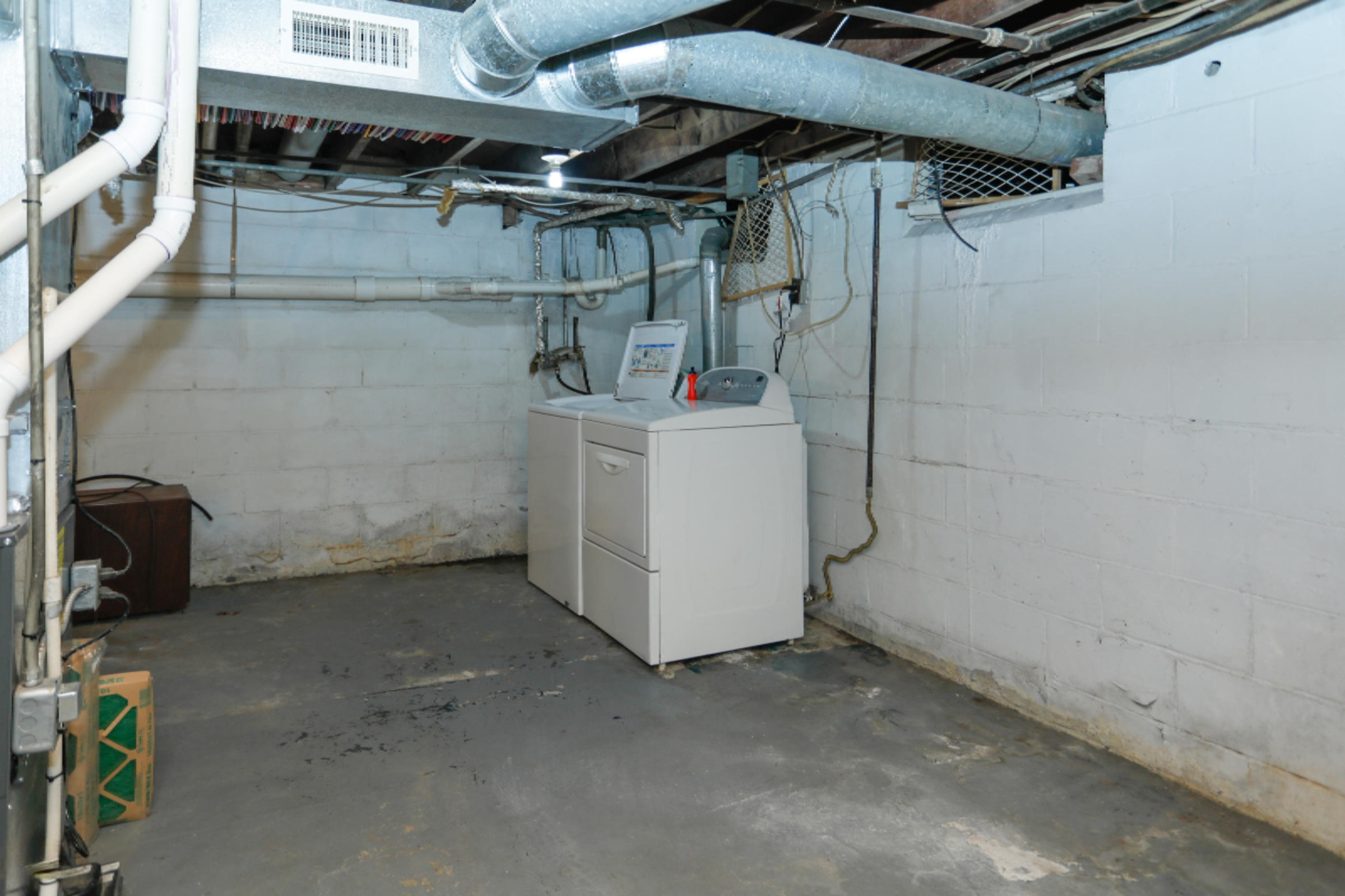 2926 Barney Road Kalamazoo, MI 49004 - Photo 15 of 18 2926 Barney Rd-115