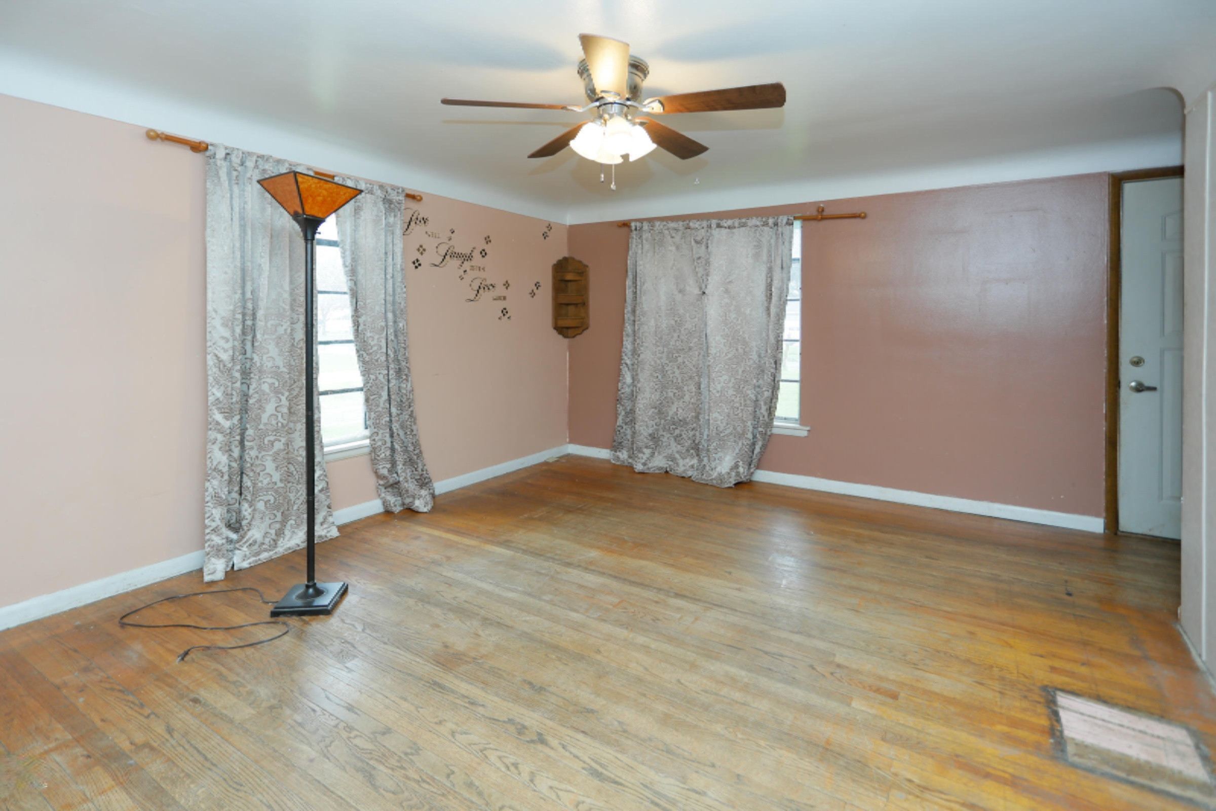 2926 Barney Road Kalamazoo, MI 49004 - Photo 3 of 18 2926 Barney Rd-103