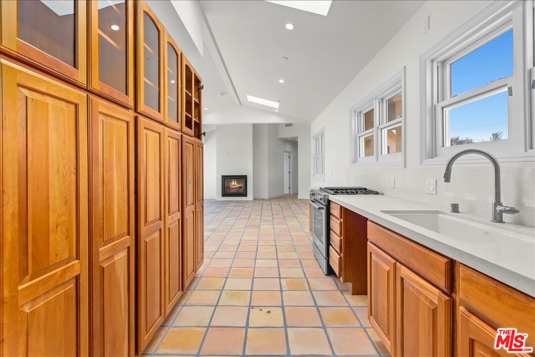 6726 Wandermere Road Malibu, CA 90265 - Photo 10 of 20