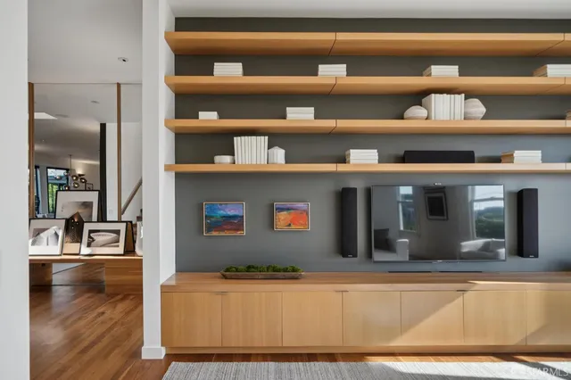 $3,695,000 | 726 Lake Street, San Francisco, CA 94118