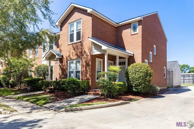 $214,500 | 1329 Bromley Park Drive, Baton Rouge, LA 70810