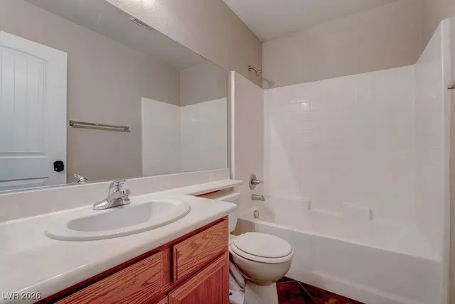 $2,000 | 1948 West Hammer Lane, North Las Vegas, NV 89031