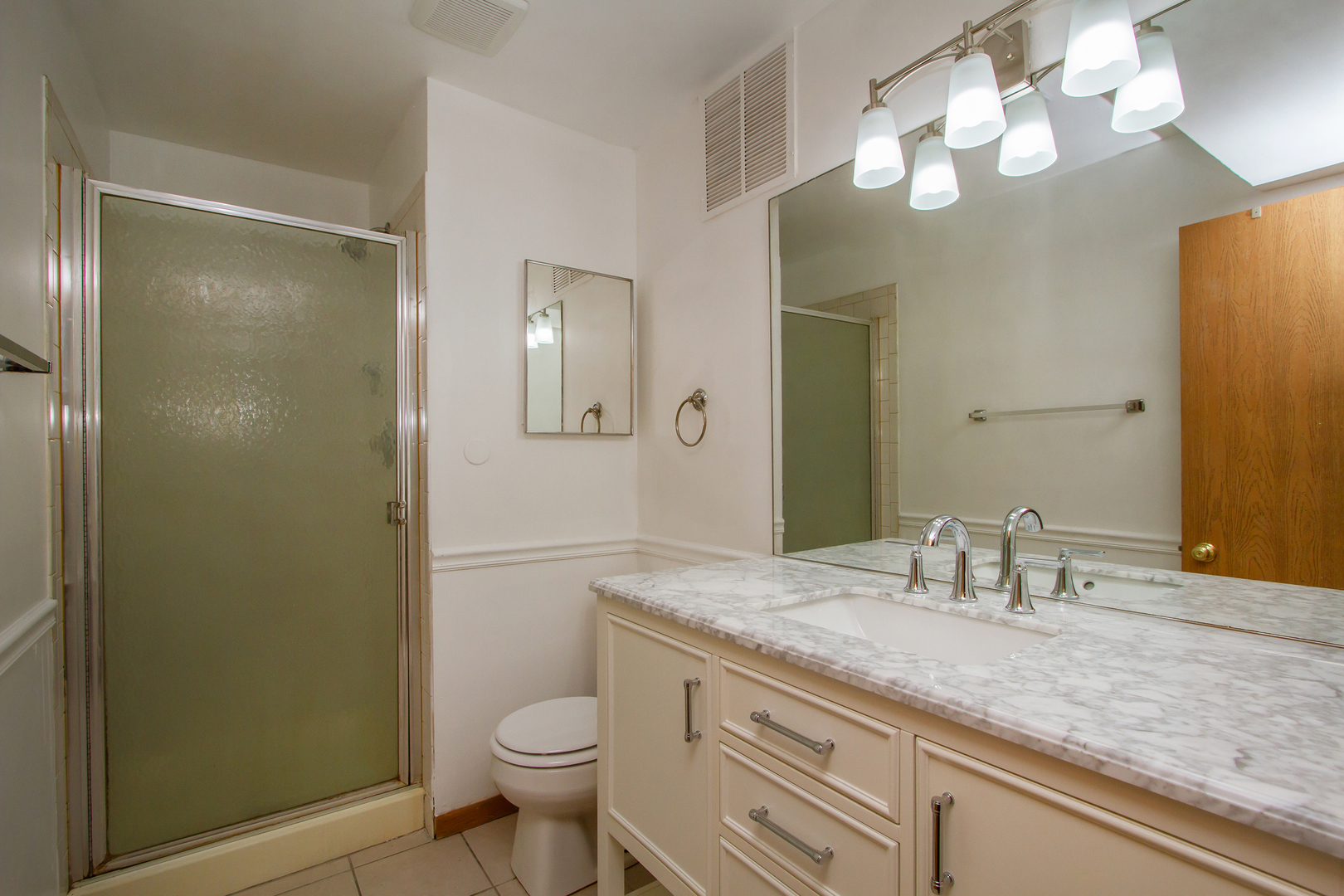 Undisclosed Address Bolingbrook, IL 60440 - Photo 11 of 20