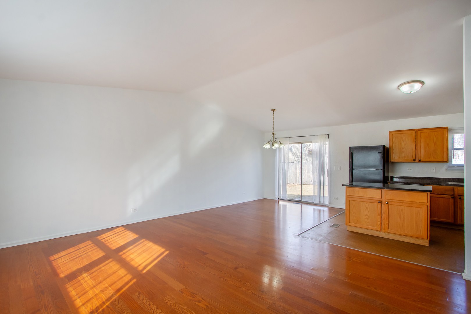 Undisclosed Address Bolingbrook, IL 60440 - Photo 2 of 20