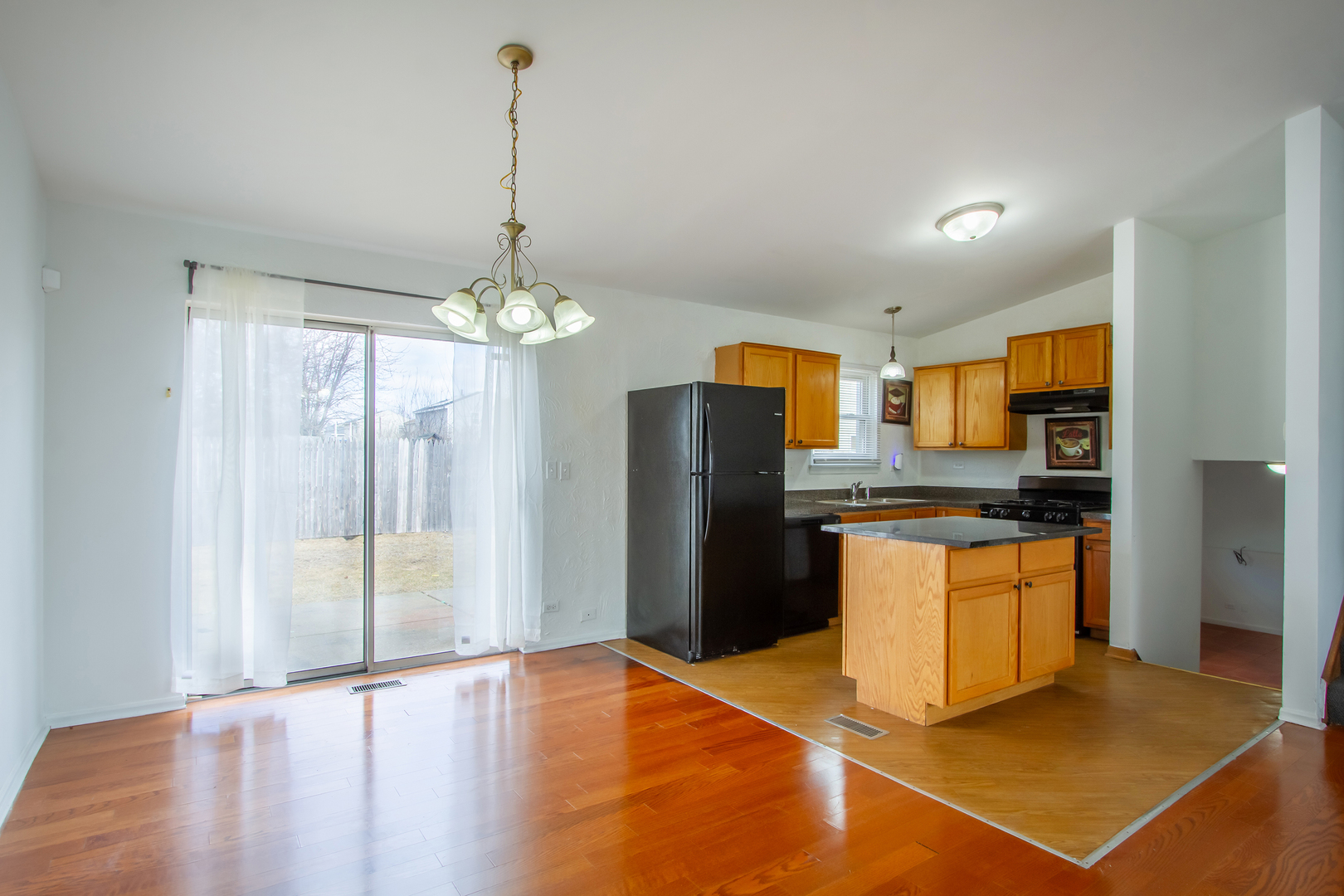 Undisclosed Address Bolingbrook, IL 60440 - Photo 5 of 20