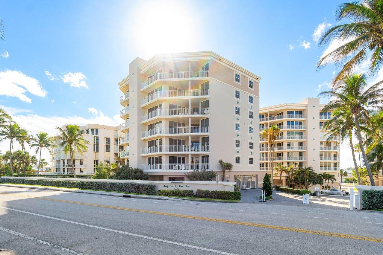 1660 Florida A1A, Unit 362 Jupiter, FL 33477 - Photo 2 of 50 001-1660FloridaA1A-Unit362-Jupiter-FL-33