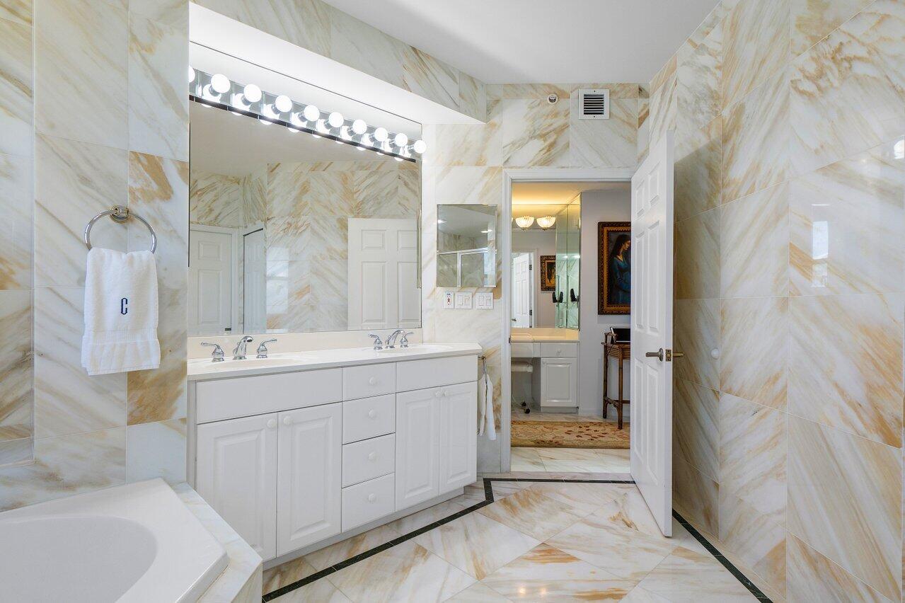 1660 Florida A1A, Unit 362 Jupiter, FL 33477 - Photo 32 of 50 038-1660FloridaA1A-Unit362-Jupiter-FL-33