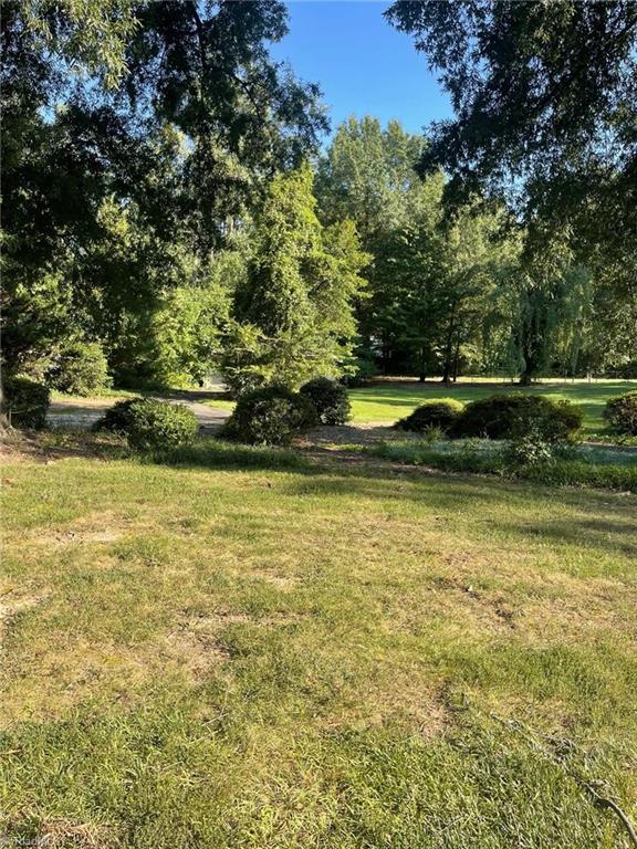 2800 Windsor Road Winston-Salem, NC 27104 - Photo 6 of 8 Gallery Image 6