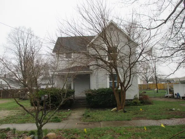 $174,900 | 120 Hillsborough Street, Hartford, MI 49057