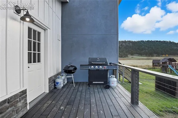 $1,289,999 | 1636 Lakemoor Drive, Florissant, CO 80816