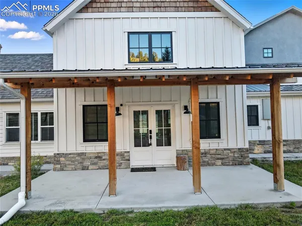 $1,289,999 | 1636 Lakemoor Drive, Florissant, CO 80816