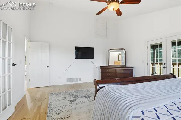 $1,289,999 | 1636 Lakemoor Drive, Florissant, CO 80816