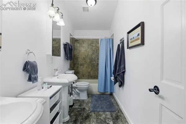 $1,289,999 | 1636 Lakemoor Drive, Florissant, CO 80816