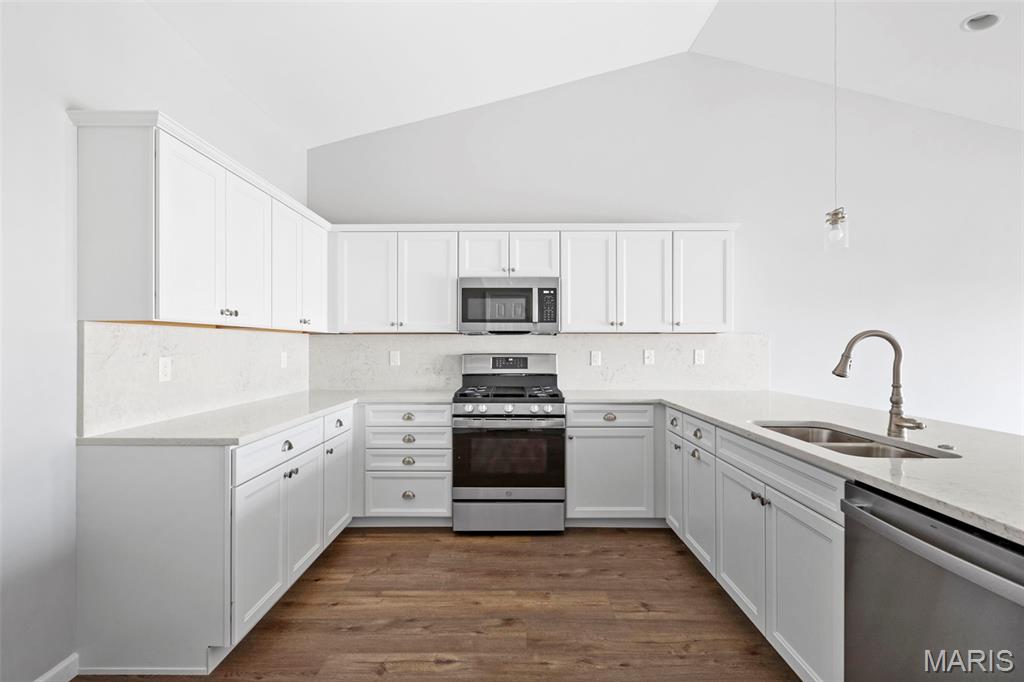 2 Carolina At Grove St. Louis, MO 63123 - Photo 16 of 19