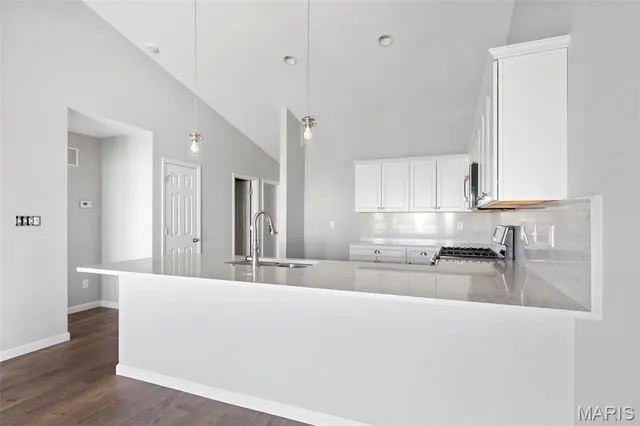 $339,900 | 2 Carolina At Grove, St. Louis, MO 63123