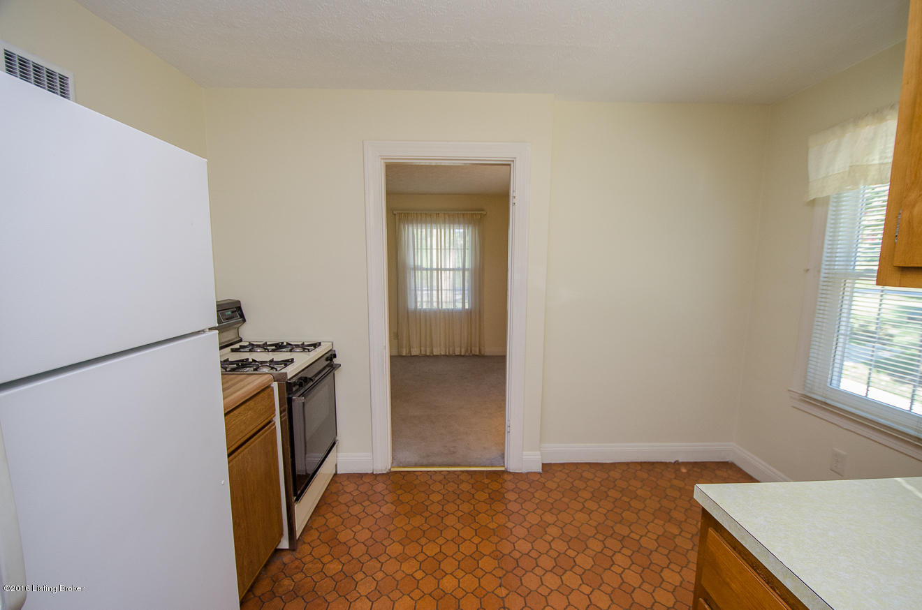 7409 Cane Run Road Louisville, KY 40258 - Photo 11 of 36 Kitchen