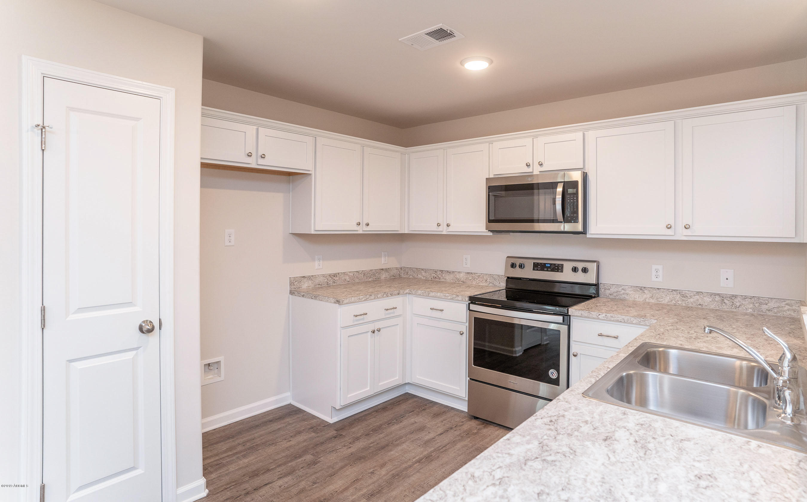 1604 Colony Drive Ridgeland, SC 29936 - Photo 8 of 14 DSC03643