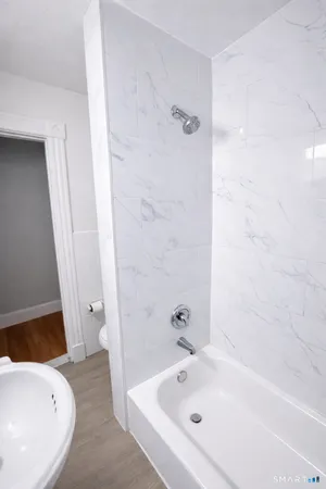 $1,850 | 197 Edgewood Street, Unit 1, Hartford, CT 06112