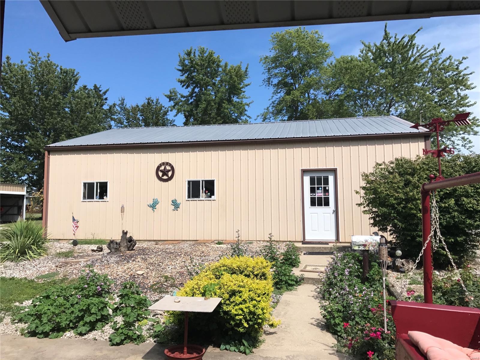 219 Bridge Street Fieldon, IL 62031 - Photo 24 of 31