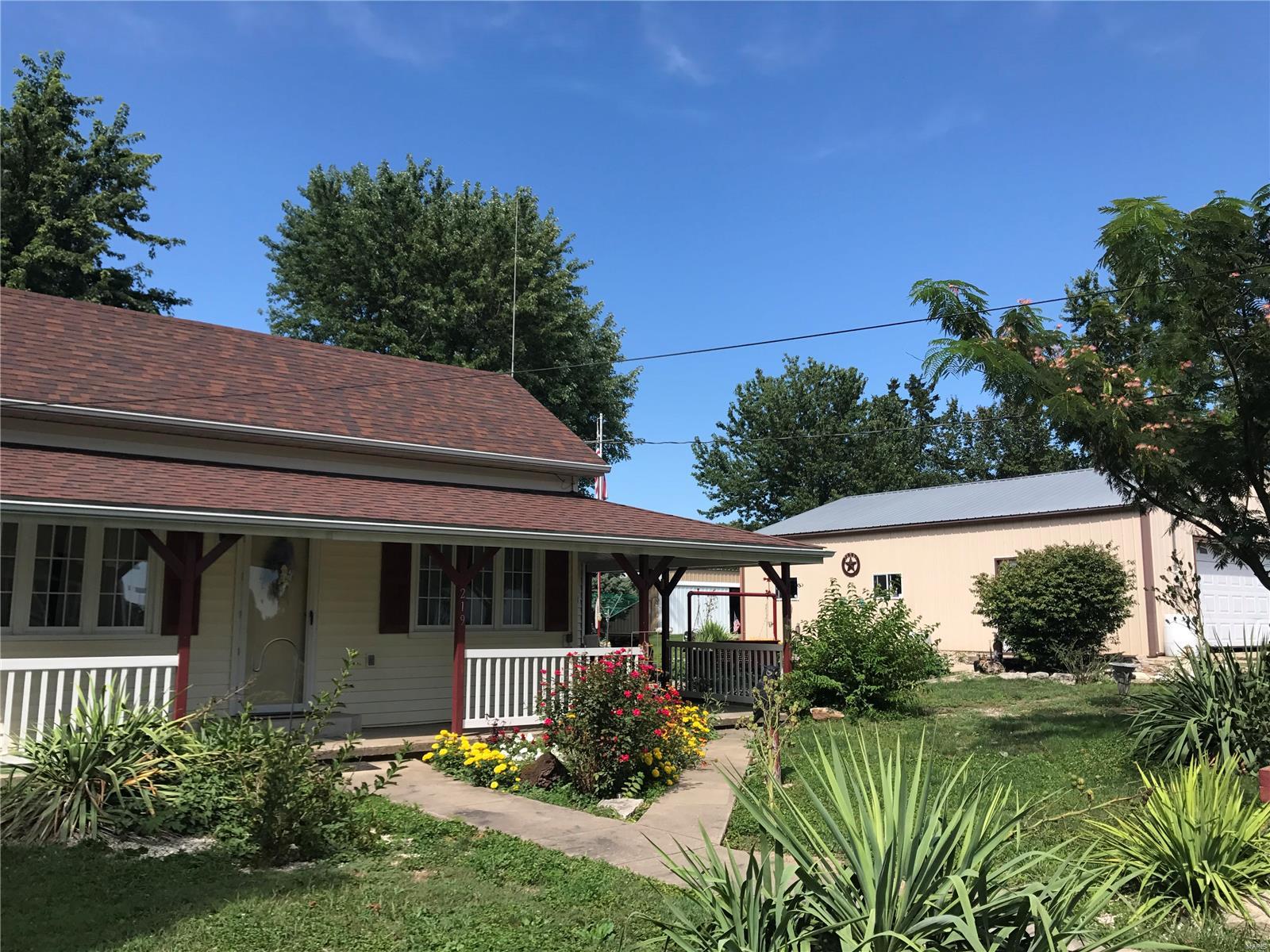 219 Bridge Street Fieldon, IL 62031 - Photo 25 of 31