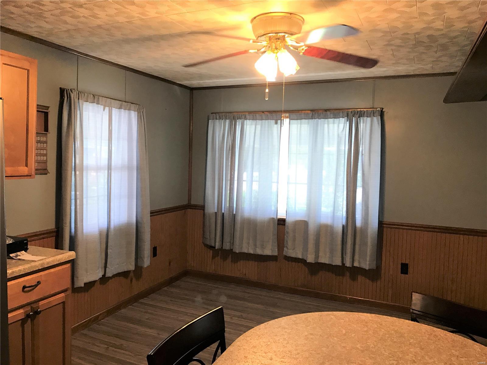 219 Bridge Street Fieldon, IL 62031 - Photo 8 of 31