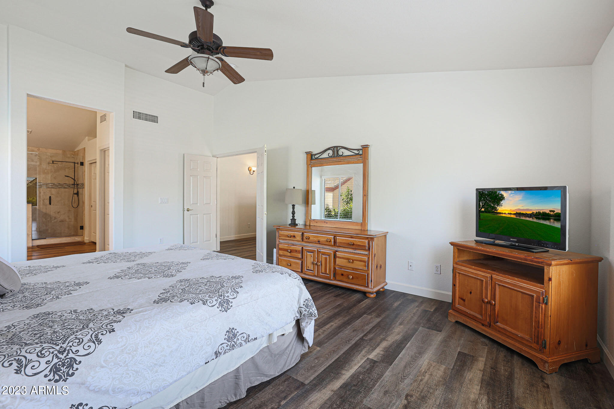 985 South Roles Drive Gilbert, AZ 85296 - Photo 23 of 51 B (36)