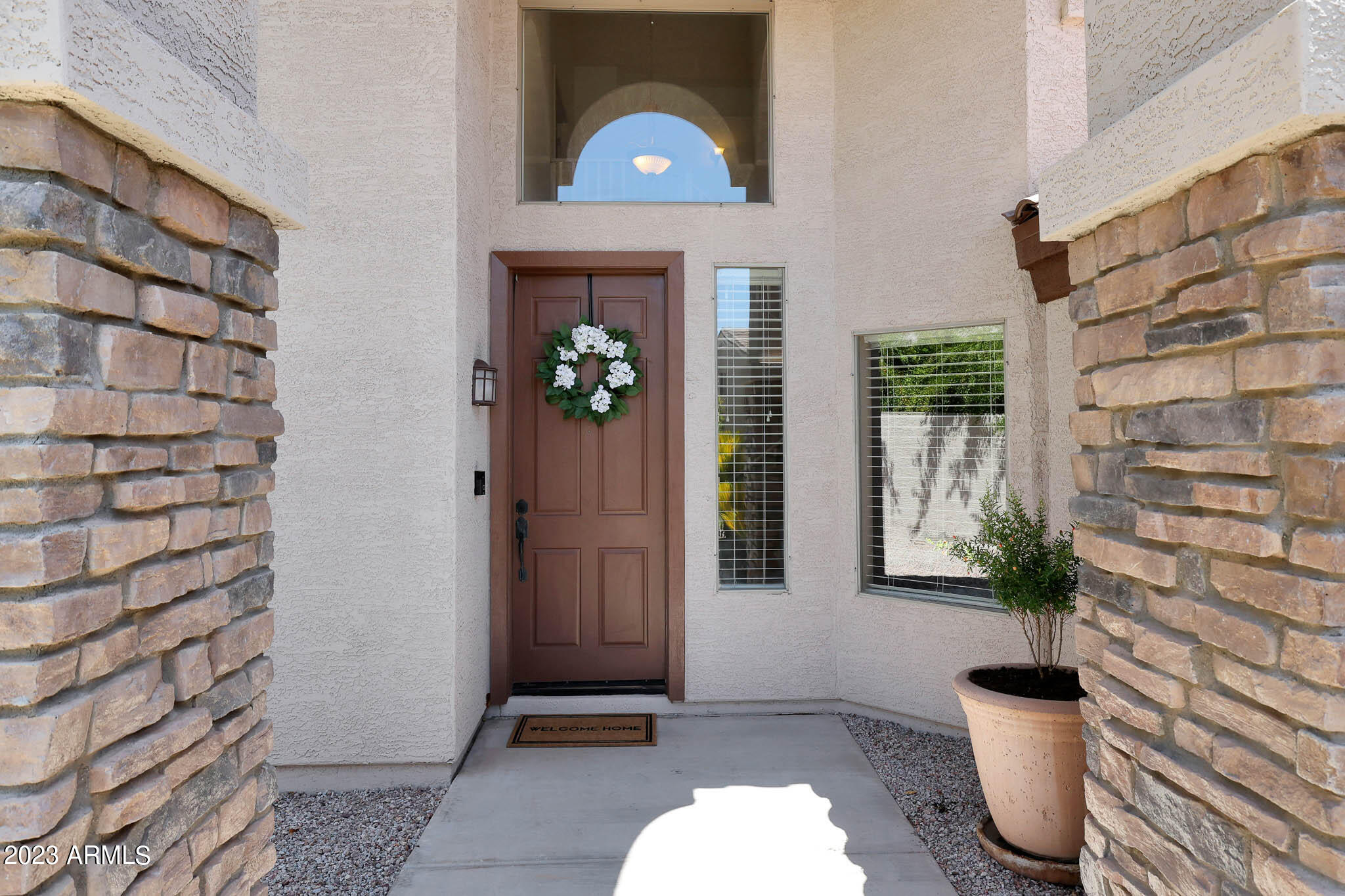 985 South Roles Drive Gilbert, AZ 85296 - Photo 3 of 51 A (5)