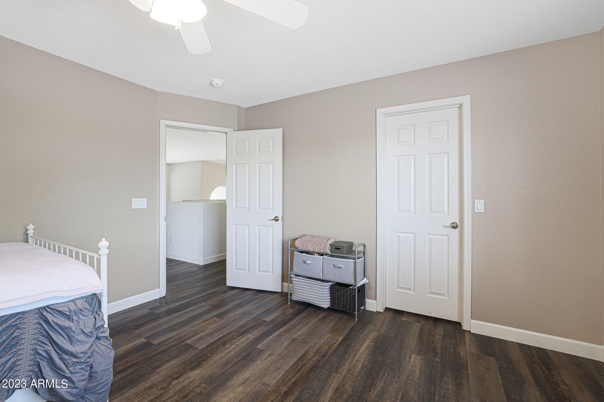 985 South Roles Drive Gilbert, AZ 85296 - Photo 34 of 51 B (53)