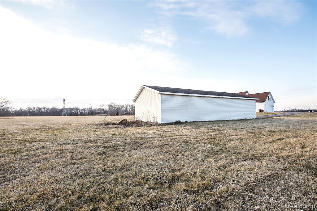2611 Toben Road Carleton, MI 48117 - Photo 7 of 67