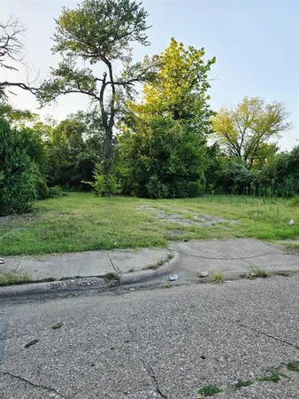 $29,900 | 2511 St Clair Street, Dallas, TX 75215