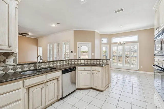 $624,900 | 807 Evergreen Court, Keller, TX 76248