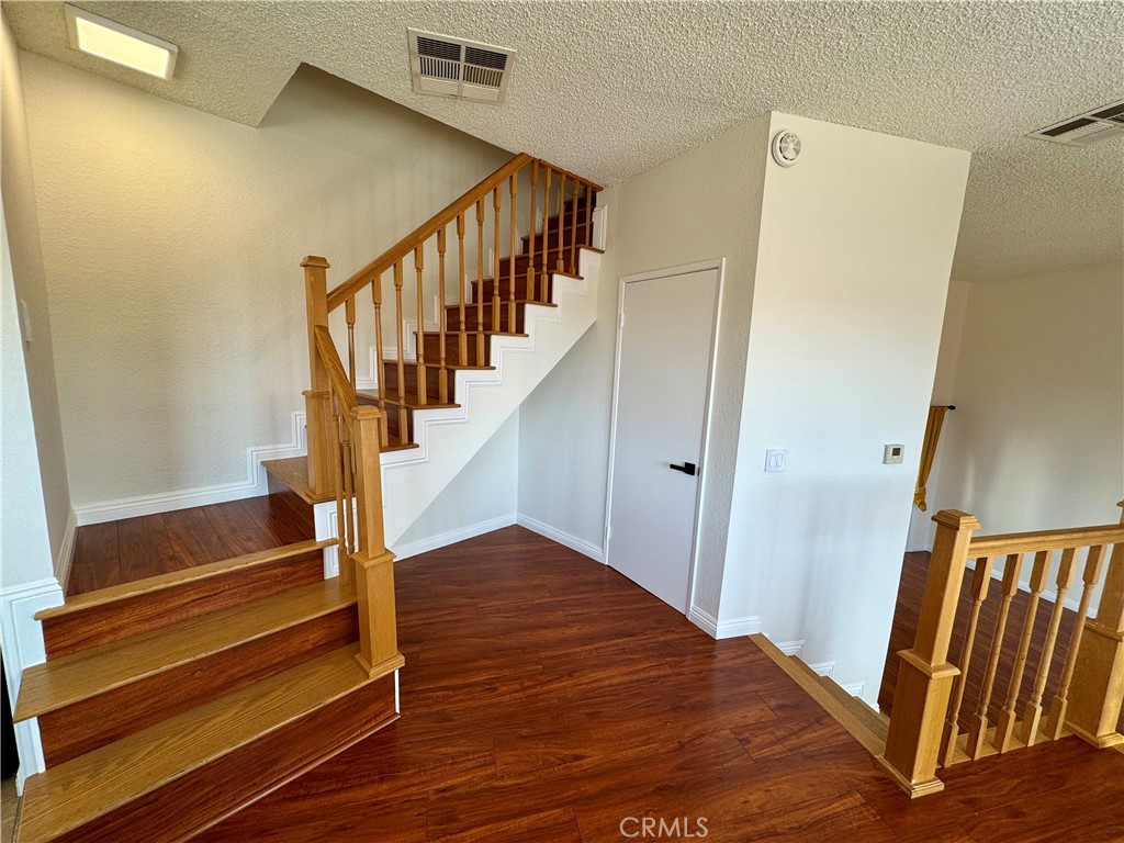 1523 East Windsor Road, Unit 105B Glendale, CA 91205 - Photo 11 of 34