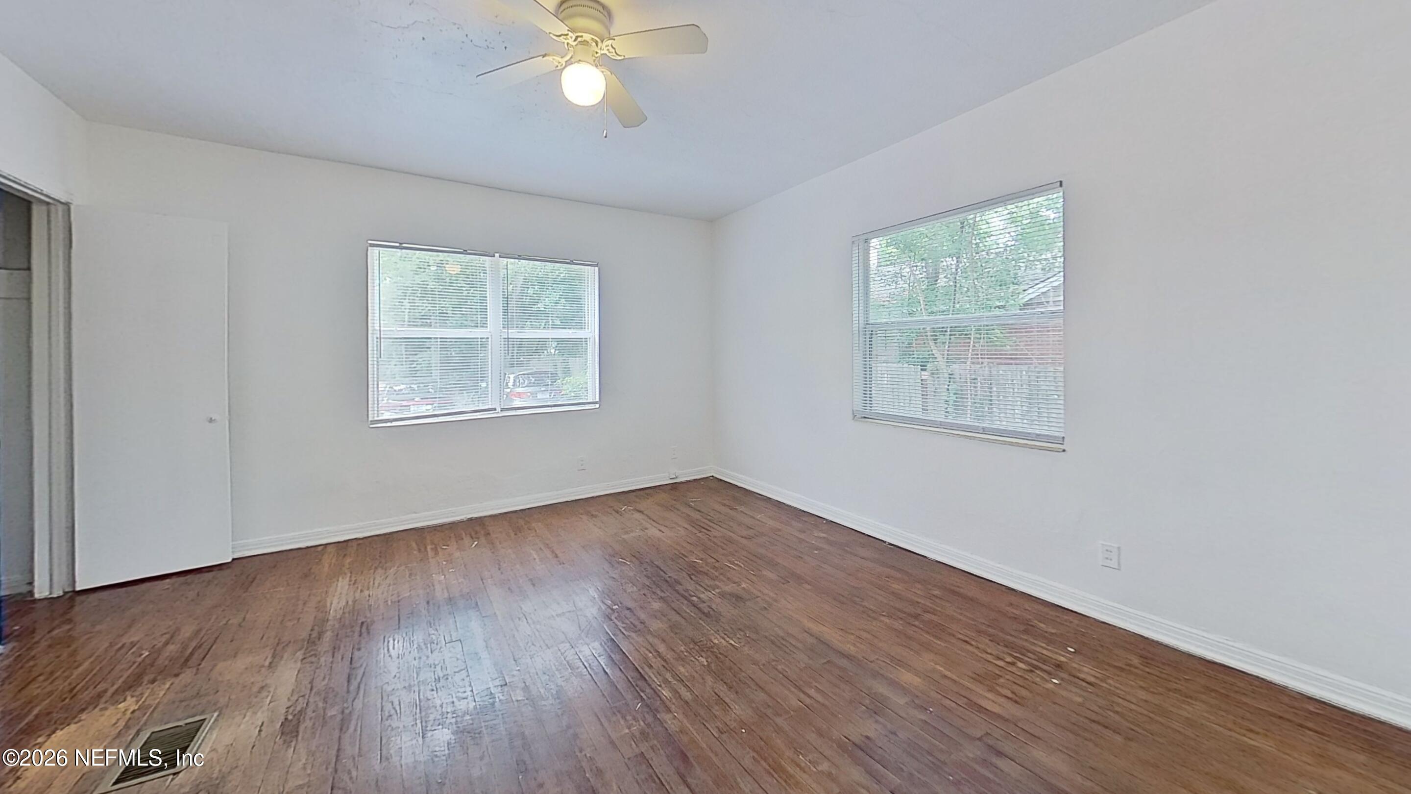 1464 Holmesdale Road, Unit 2 Jacksonville, FL 32207 - Photo 8 of 13 Bedroom (19)