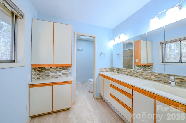 $615,000 | 138 Woodhaven Drive, Hendersonville, NC 28739