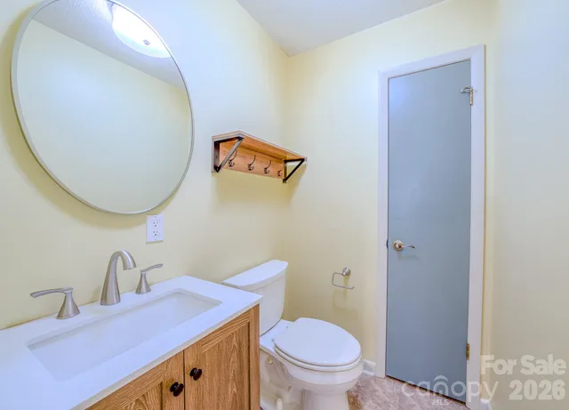 $615,000 | 138 Woodhaven Drive, Hendersonville, NC 28739