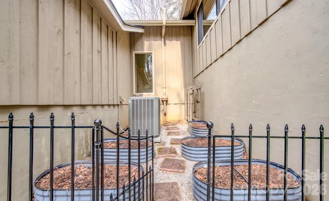 $615,000 | 138 Woodhaven Drive, Hendersonville, NC 28739