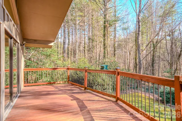 $615,000 | 138 Woodhaven Drive, Hendersonville, NC 28739