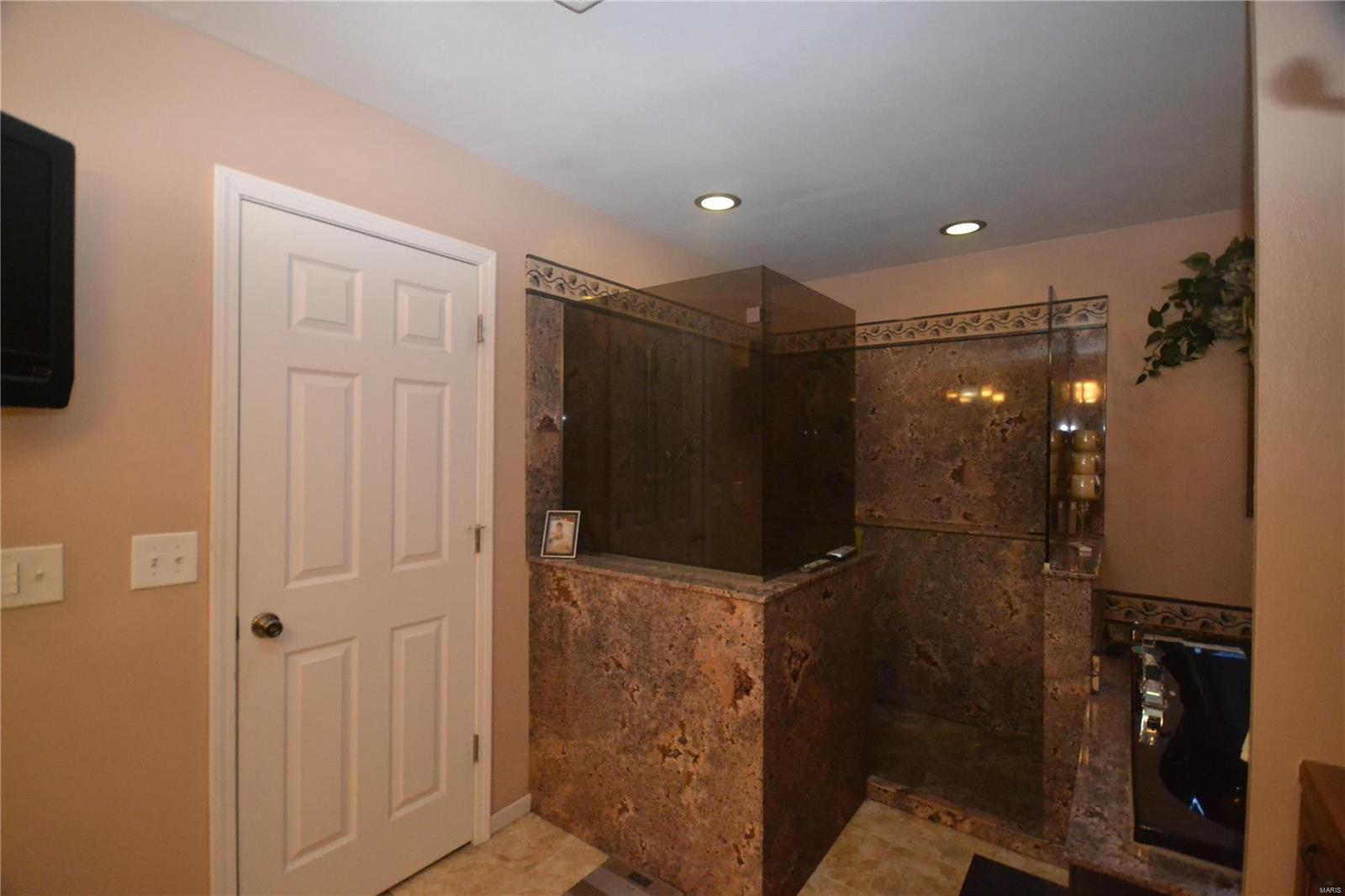 6519 Town Hall Road Belleville, IL 62223 - Photo 54 of 74 Gallery Image 54
