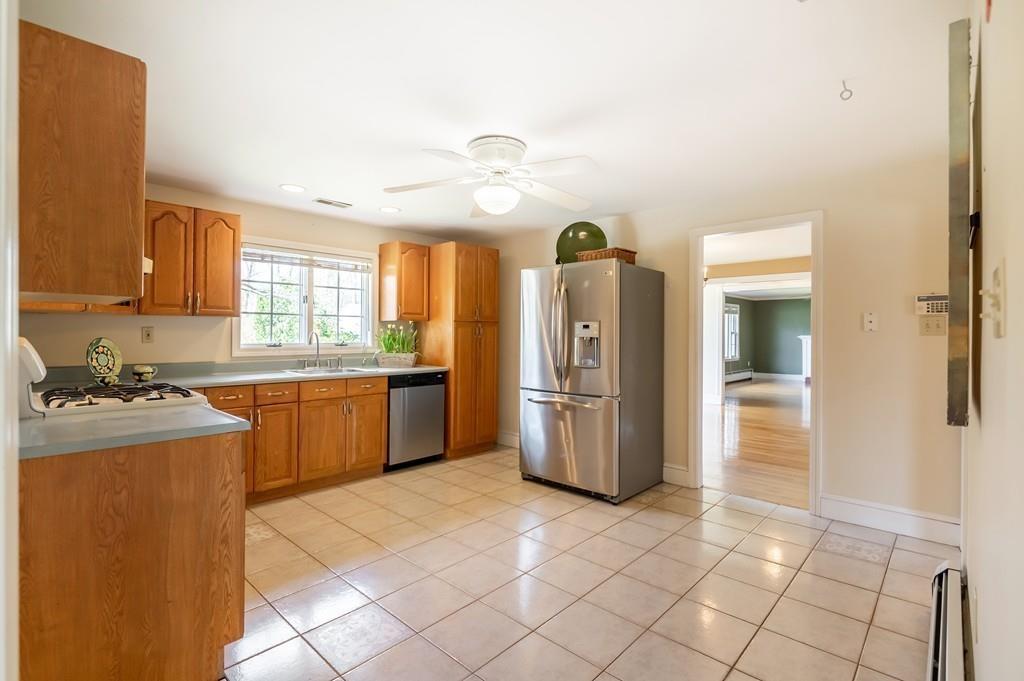 8 Harvard Road Andover, MA 01810 - Photo 8 of 19 Gallery Image 8