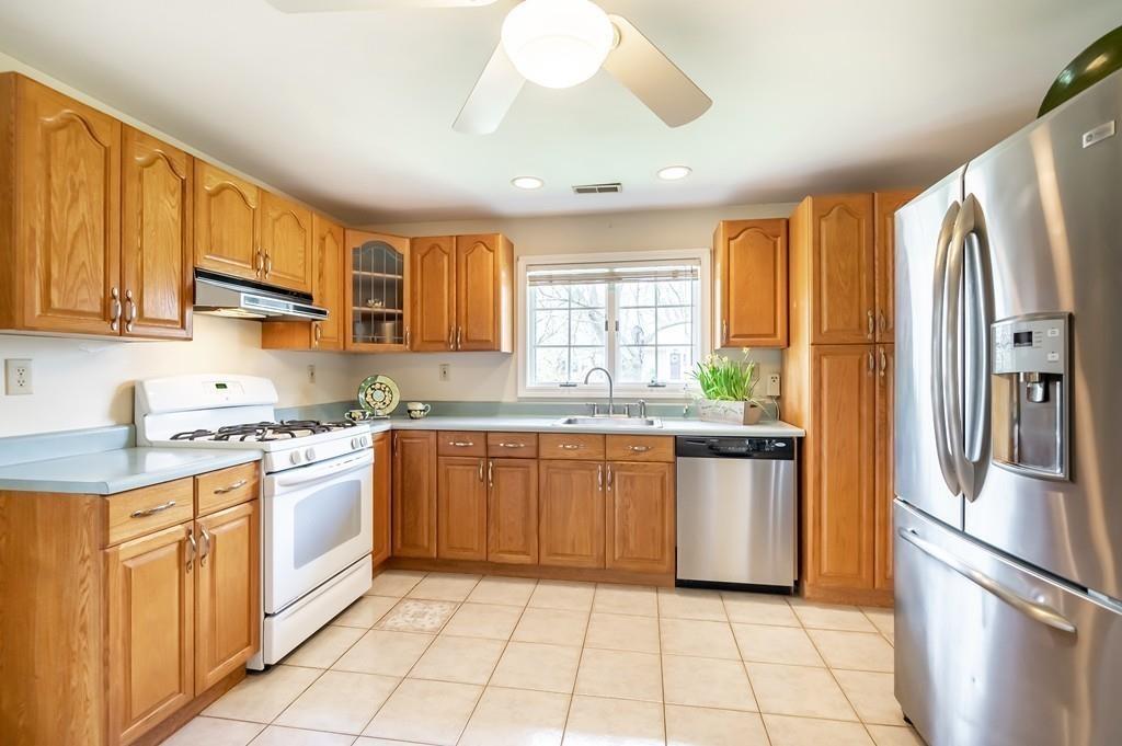 8 Harvard Road Andover, MA 01810 - Photo 9 of 19 Gallery Image 9