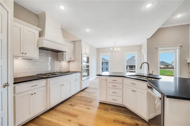 $603,460 | 7001 Northeast 103rd Street, Kansas City, MO 64156