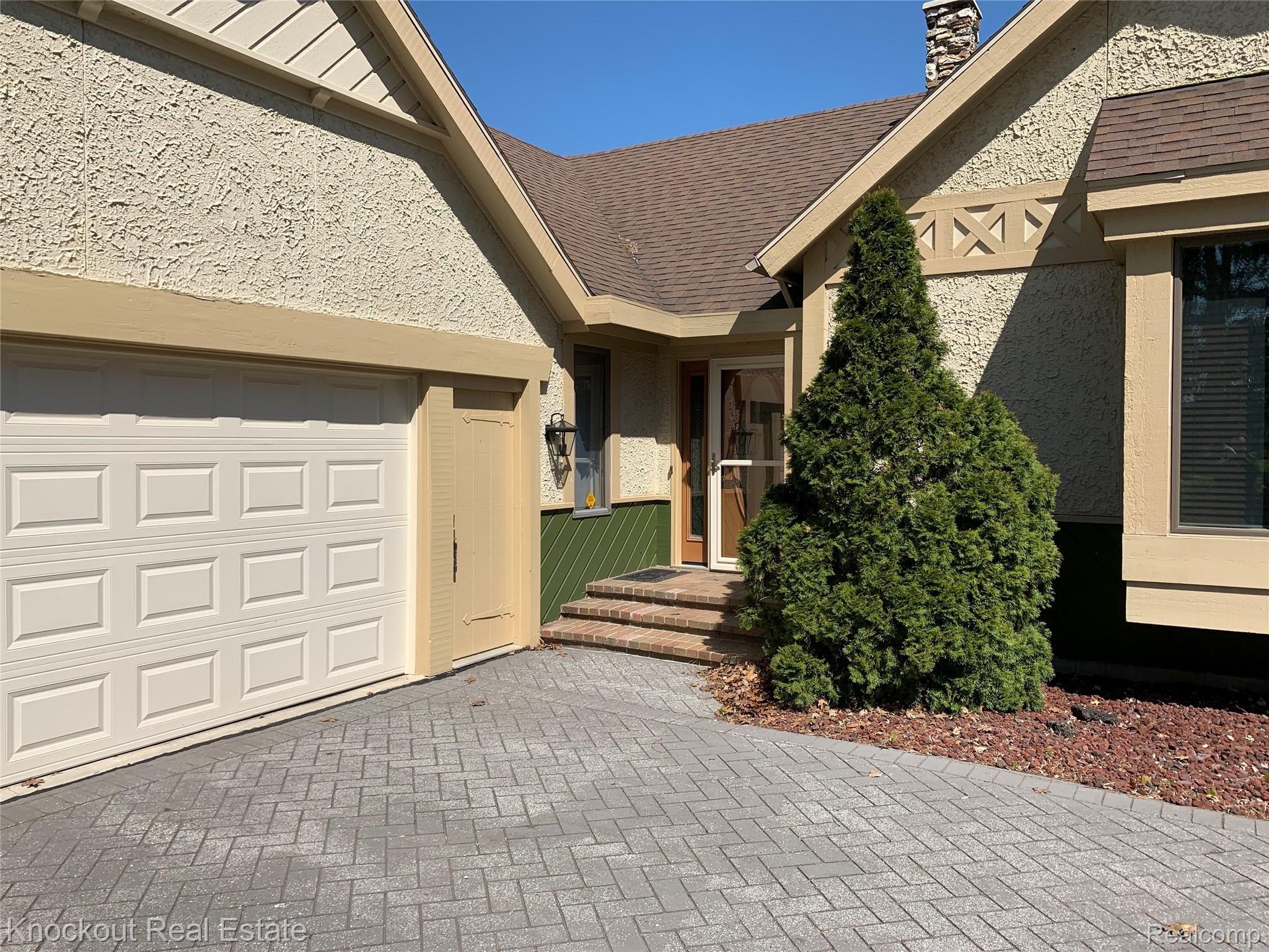 9252 Ormes Road Vassar, MI 48768 - Photo 5 of 64 Main entrance view