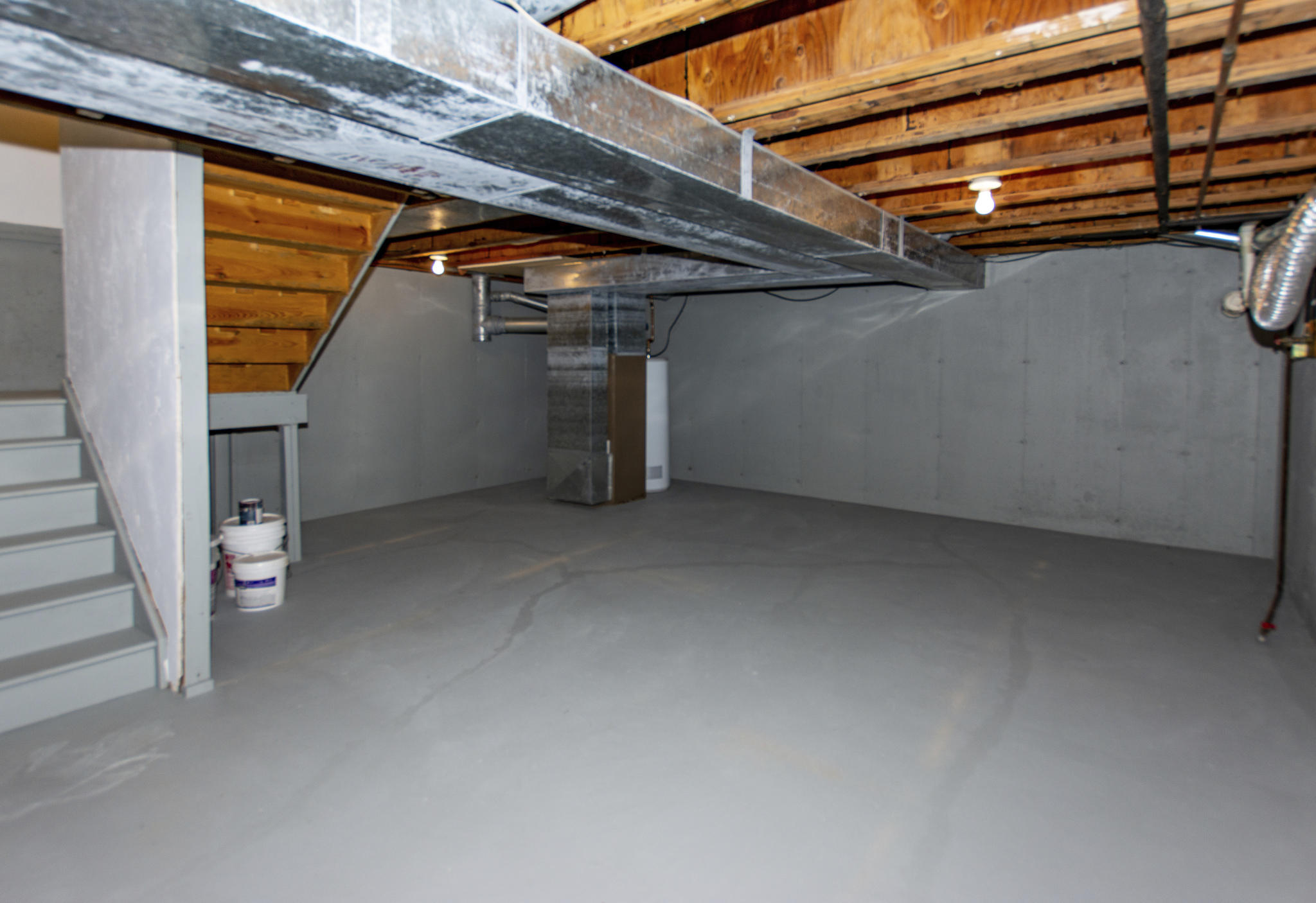 52 Shellback Way, Unit H Mashpee, MA 02649 - Photo 16 of 20 a view of small room