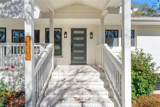 $689,000 | 1219 Hillwood Court Southeast, Atlanta, GA 30316