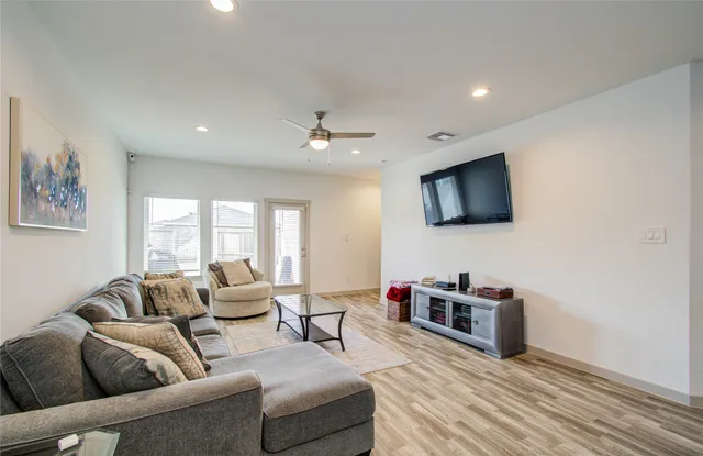 $2,895 | 12806 Rainham Lane, Houston, TX 77047