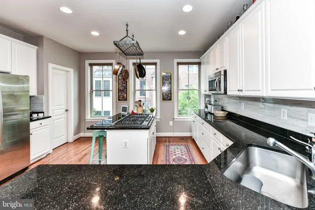 $4,200 | 2505 South Kenmore Court, Arlington, VA 22206