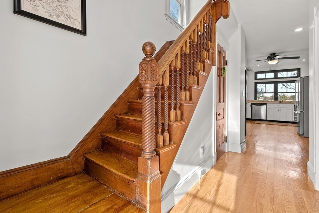 134 River Road Winthrop, MA 02152 - Photo 4 of 26 Gallery Image 4