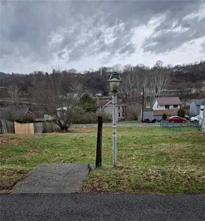 $19,900 | 310 Chestnut Street, Hyde Park, PA 15641