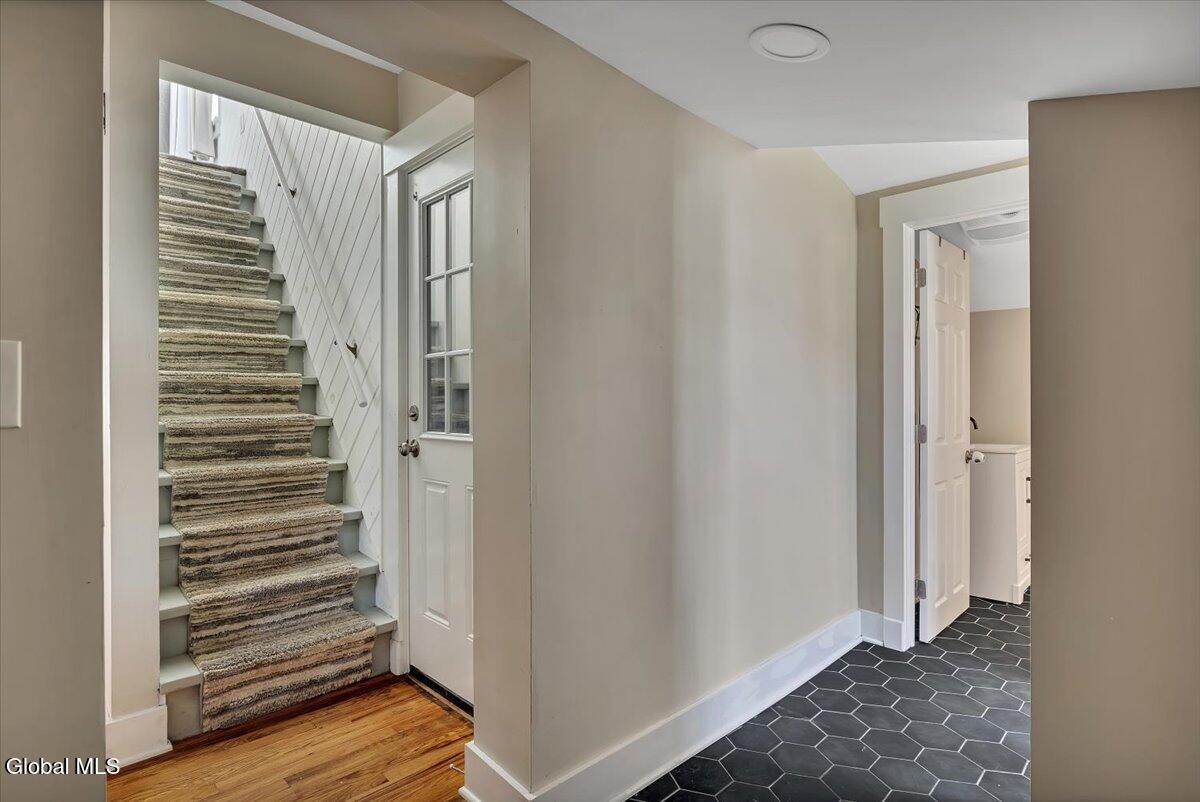 1206 Trinity Avenue Rotterdam, NY 12306 - Photo 18 of 33 17-P1608167